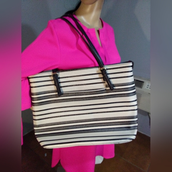 Anne Klein Vintage Ebony and Ivory Two-Handle § - Picture 13 of 13